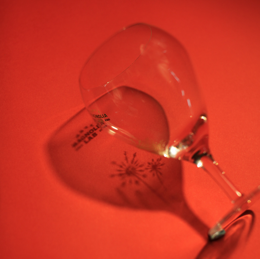 Magnolia Lab Roselle Glass | 閉月羞花 雞尾酒杯